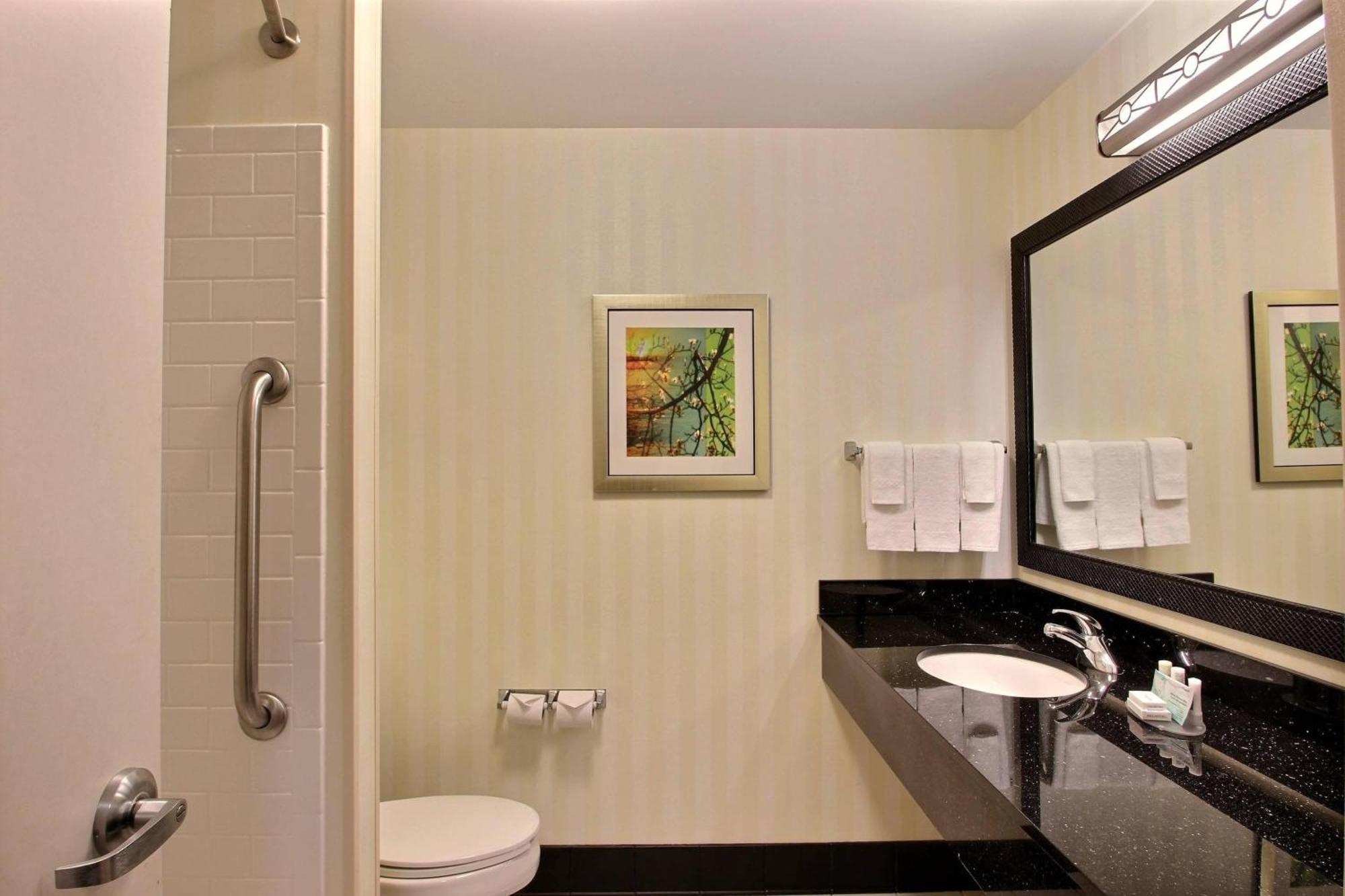 אוק קריק Fairfield Inn & Suites By Marriott Milwaukee Airport מראה חיצוני תמונה